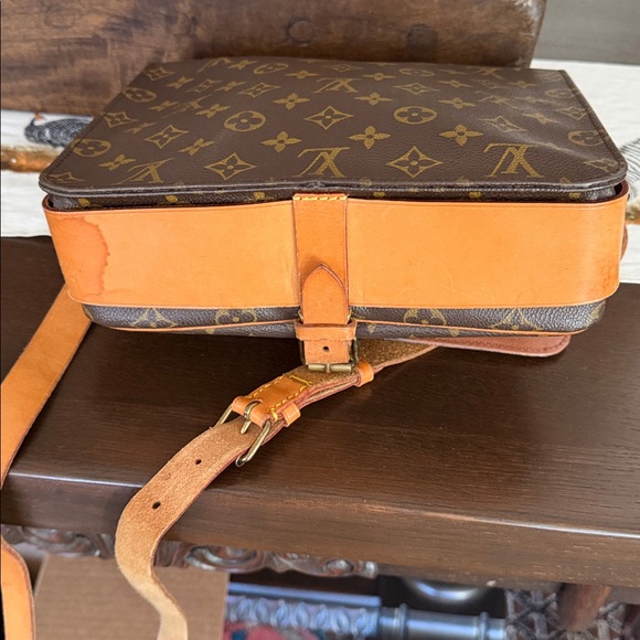 Gorgeous Vintage “LOUIS VUITTON Cartouchiere” Bag 💼 - Picture 6 of 13
